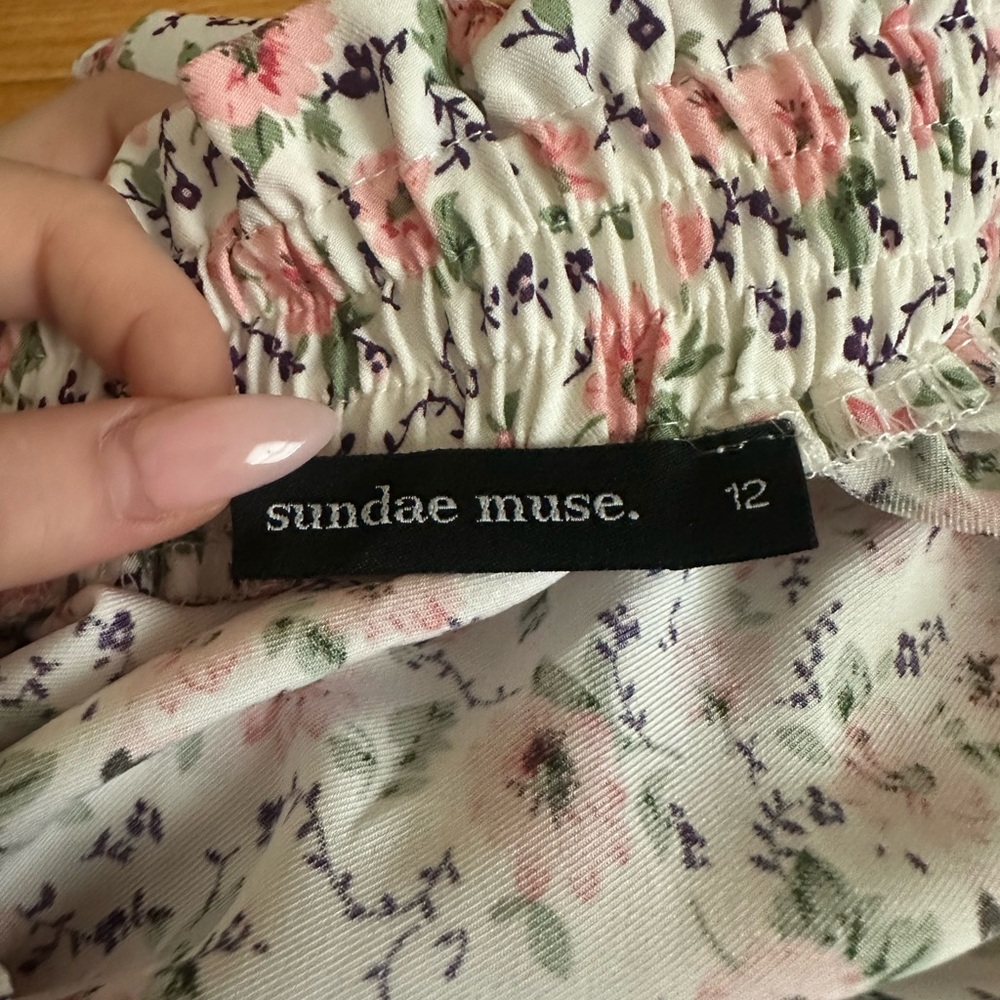 Charming Floral A-Line Skirt - Picture 2 of 2